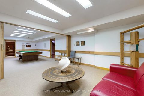 Photo 37 at 8 Orchid Court, Windfields, Toronto