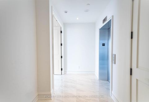 Photo 4 at 6A - 2010 Bathurst Street, Cedarvale, Toronto