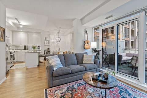 Photo 6 at 316 - 628 Fleet Street, Niagara, Toronto