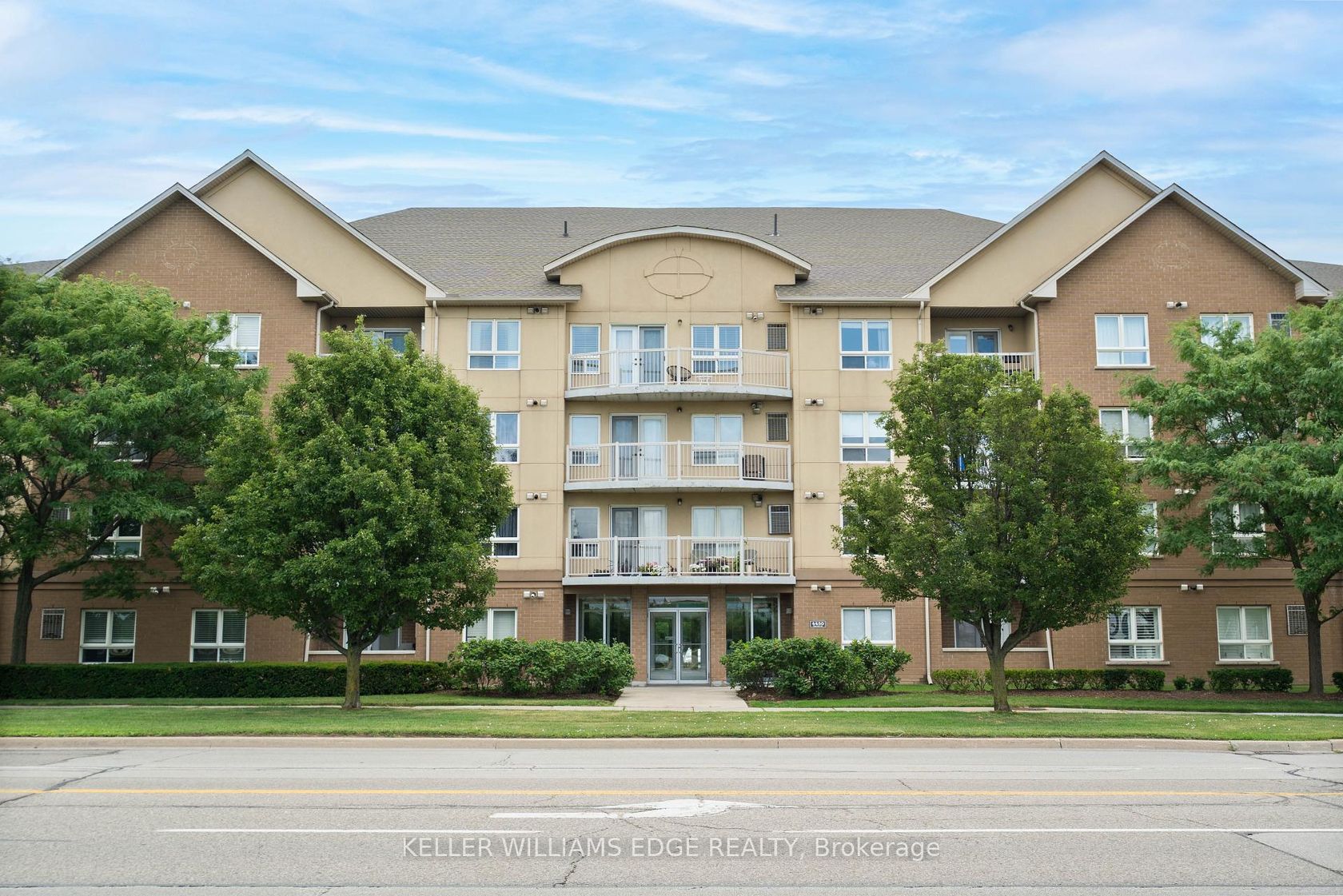 304 - 4450 Fairview Street, Shoreacres, Burlington 