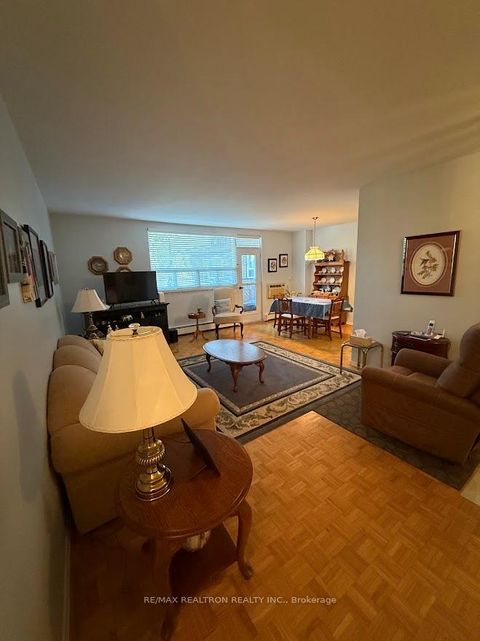 Photo 13 at 207 - 67 Richmond Street, Mill Pond, Richmond Hill