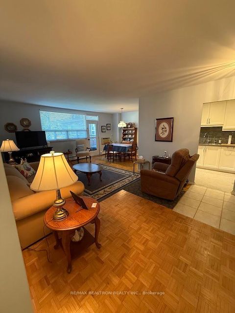 Photo 14 at 207 - 67 Richmond Street, Mill Pond, Richmond Hill