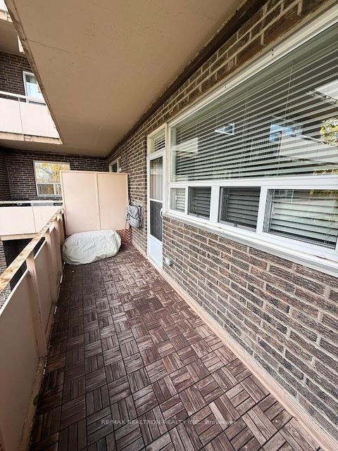 Photo 22 at 207 - 67 Richmond Street, Mill Pond, Richmond Hill