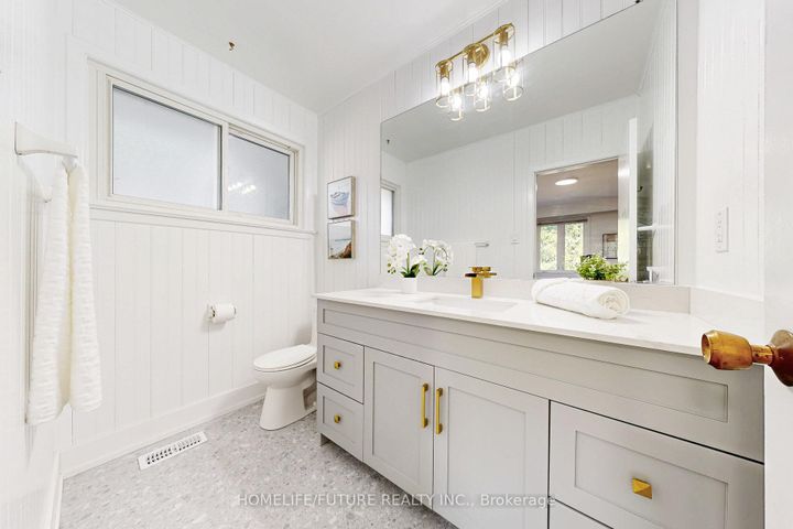 Photo 14 at 5 Landfair Crescent, Woburn, Toronto