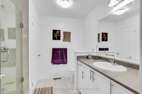 Photo 21 at 806 Mccue Drive, Taunton, Oshawa