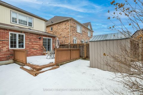 Photo 35 at 806 Mccue Drive, Taunton, Oshawa