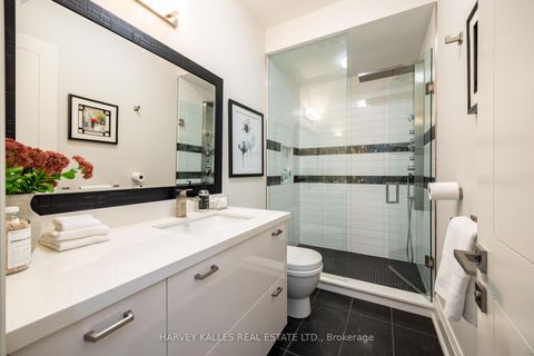 Photo 35 at 14 Sulgrave Crescent, Windfields, Toronto