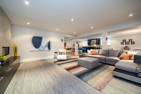 Photo 37 at 14 Sulgrave Crescent, Windfields, Toronto