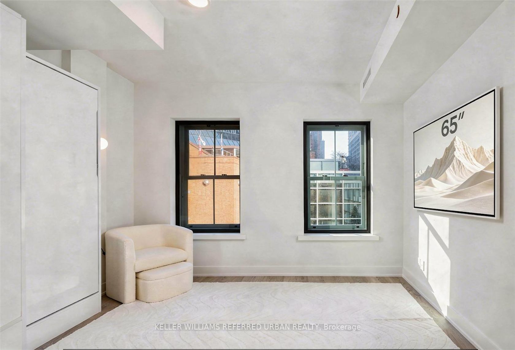 301 - 8 Cumberland Street, Annex, Toronto by Loree Meneguzzi Real Estate 301 - 8 Cumberland Street, Annex, Toronto