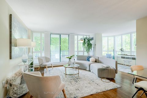 Photo 1 at 311 - 7250 Yonge Street, Yorkhill, Vaughan