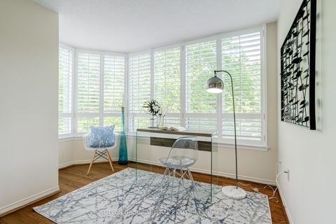 Photo 3 at 311 - 7250 Yonge Street, Yorkhill, Vaughan