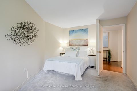 Photo 23 at 311 - 7250 Yonge Street, Yorkhill, Vaughan