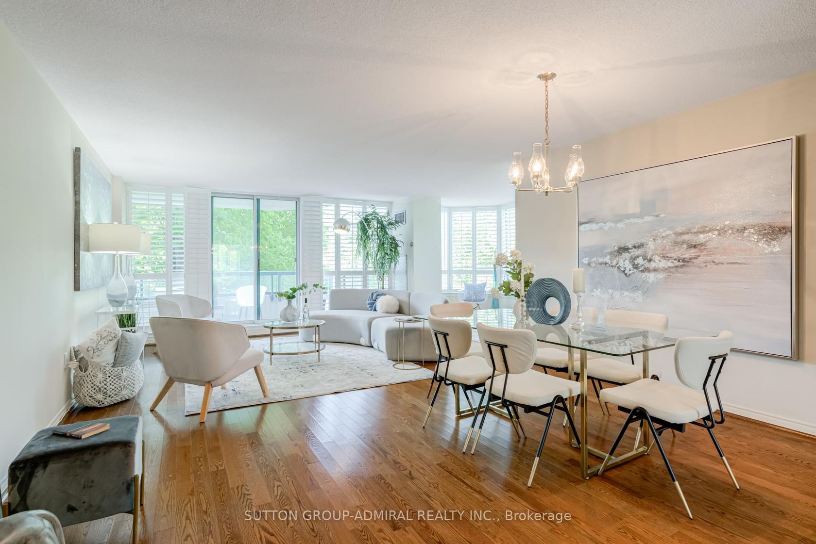 311 - 7250 Yonge Street, Yorkhill, Vaughan photo number 2