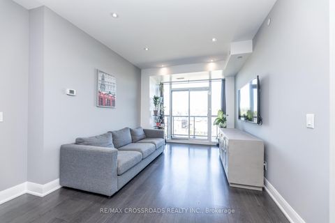 Photo 13 at 610 - 4700 Highway 7 Rd, East Woodbridge, Vaughan