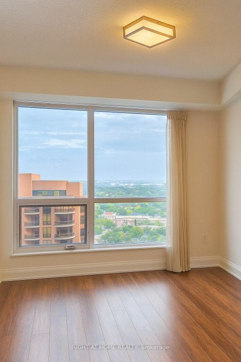 Photo 11 at 2923 - 5 Sheppard Avenue E, Willowdale East, Toronto