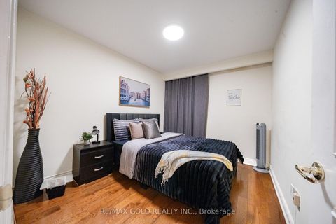 Photo 22 at 40 Maryhill Drive, Jamestown, Toronto