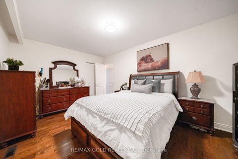 Photo 25 at 40 Maryhill Drive, Jamestown, Toronto