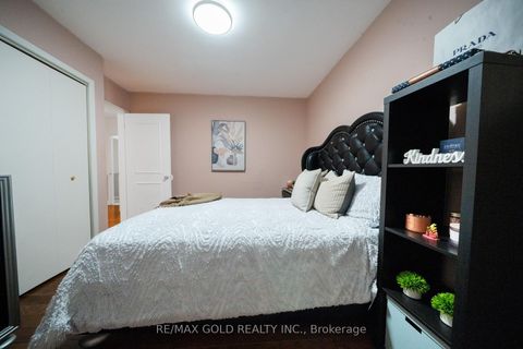 Photo 30 at 40 Maryhill Drive, Jamestown, Toronto