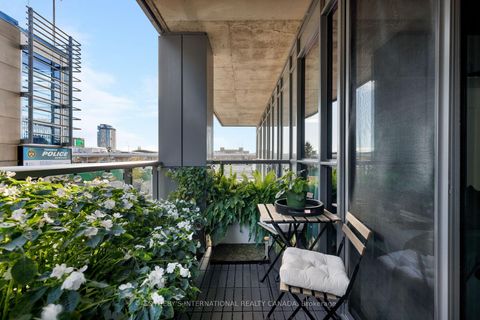 Photo 13 at 223 - 5 Hanna Avenue, Niagara, Toronto