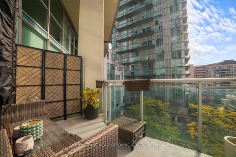 Photo 30 at 914 - 220 Burnhamthorpe Road W, City Centre, Mississauga