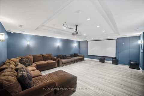 Photo 47 at 914 - 220 Burnhamthorpe Road W, City Centre, Mississauga