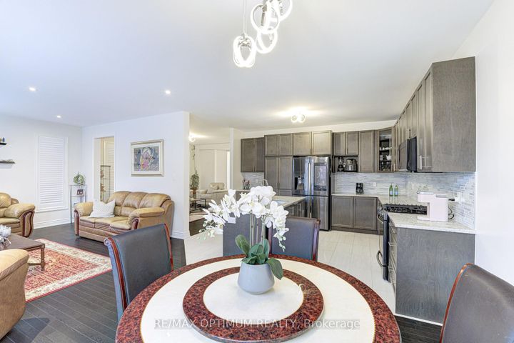 Photo 17 at 17 Elysian Field Circle, Bram West, Brampton