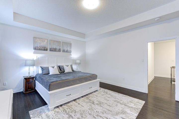 Photo 21 at 17 Elysian Field Circle, Bram West, Brampton