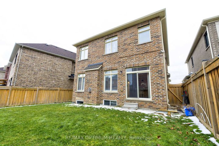 Photo 46 at 17 Elysian Field Circle, Bram West, Brampton