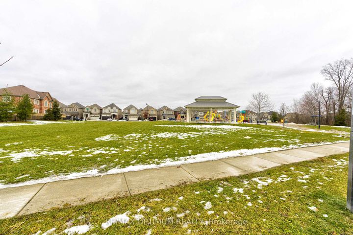 Photo 49 at 17 Elysian Field Circle, Bram West, Brampton