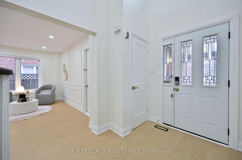 Photo 3 at 151 Stather Crescent, Milliken Mills East, Markham
