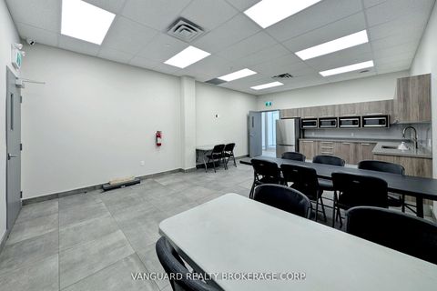 Photo 9 at 440 Edgeley Boulevard, Concord, Vaughan