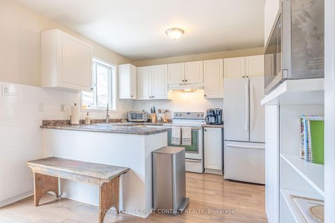 Photo 10 at 55 Chalmers Drive, Painswick South, Barrie