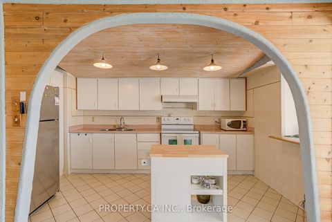 Photo 5 at 1113 - 9 Four Winds Drive, York University Heights, Toronto