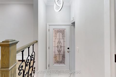 Photo 12 at 7 Stoney Creek Drive, West Hill, Toronto