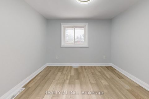 Photo 14 at 7 Stoney Creek Drive, West Hill, Toronto