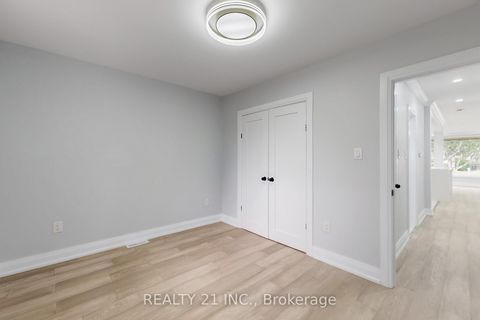 Photo 21 at 7 Stoney Creek Drive, West Hill, Toronto