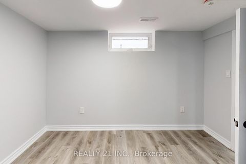 Photo 30 at 7 Stoney Creek Drive, West Hill, Toronto