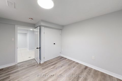 Photo 31 at 7 Stoney Creek Drive, West Hill, Toronto