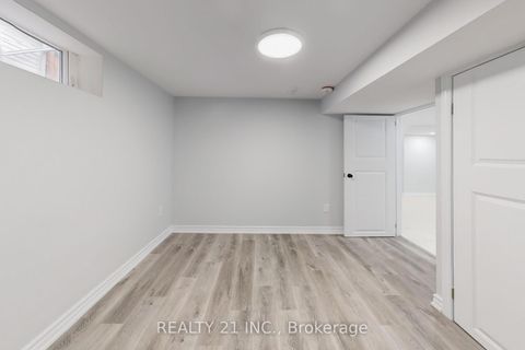 Photo 34 at 7 Stoney Creek Drive, West Hill, Toronto