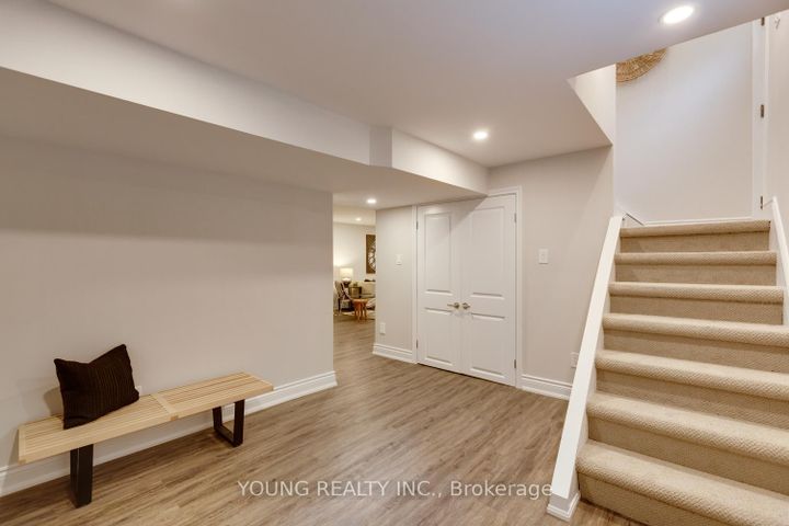 Photo 22 at 21 Bathford Crescent, Bayview Village, Toronto