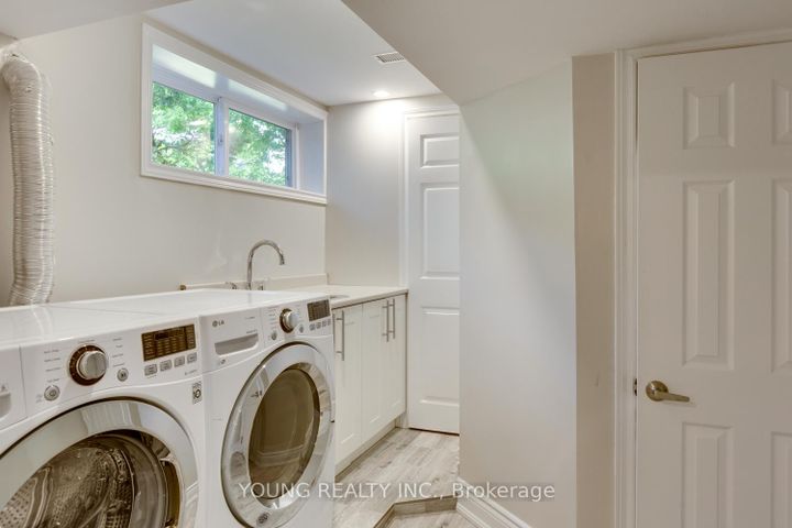 Photo 29 at 21 Bathford Crescent, Bayview Village, Toronto