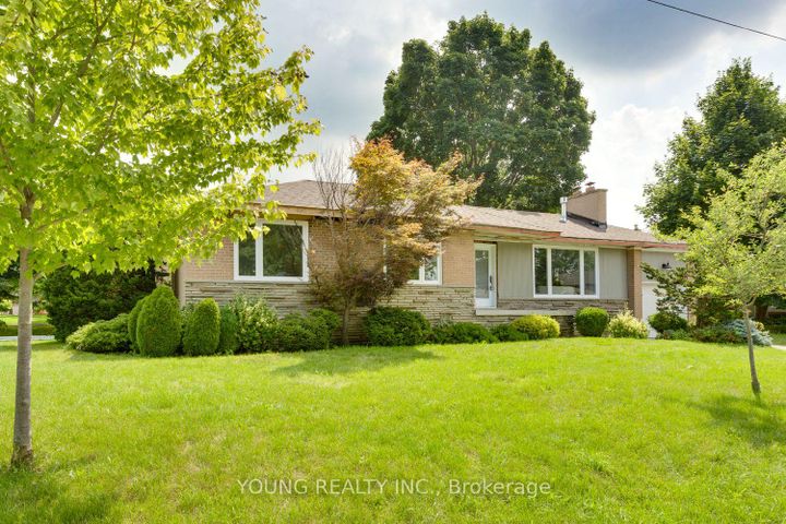 Photo 30 at 21 Bathford Crescent, Bayview Village, Toronto