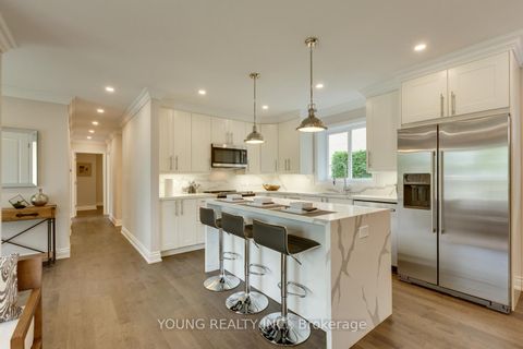 Photo 9 at 21 Bathford Crescent, Bayview Village, Toronto