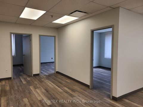 Photo 13 at 282 North Rivermede Road, Concord, Vaughan