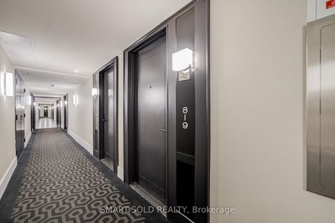 Photo 3 at 819 - 955 Bay Street, Bay Street Corridor, Toronto