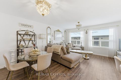 Photo 9 at 34 Castle Park Boulevard, Sonoma Heights, Vaughan