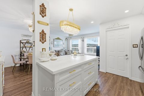 Photo 17 at 34 Castle Park Boulevard, Sonoma Heights, Vaughan