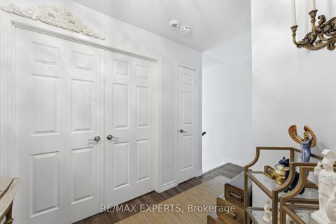 Photo 21 at 34 Castle Park Boulevard, Sonoma Heights, Vaughan