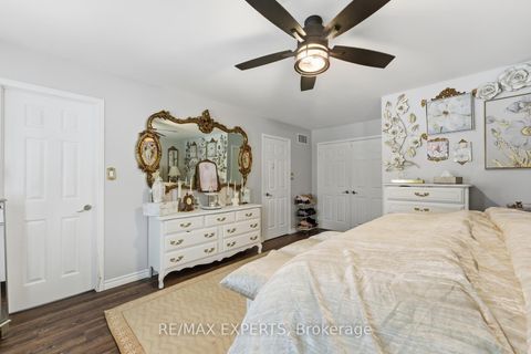 Photo 23 at 34 Castle Park Boulevard, Sonoma Heights, Vaughan