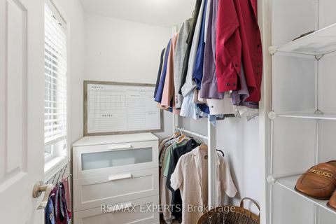 Photo 25 at 34 Castle Park Boulevard, Sonoma Heights, Vaughan